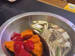 -沸炉重庆老火锅(军事博物馆店)