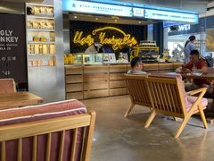 大堂-奇醜的猴子咖啡(财信广场店)