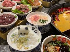 -红九格老火锅(三峡广场店)