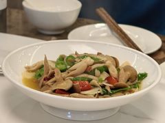 -菌海森林·非遗野生菌火锅(西山区滇池路摩根道店)