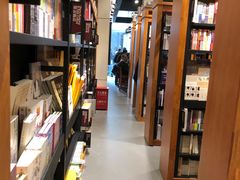 -西西弗书店&矢量咖啡(凯德晶萃广场店)