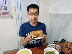 -宝瑞门钉肉饼店