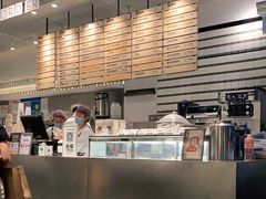 -喜茶(上海打浦桥日月光gelato lab+店)