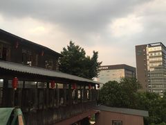 -鲤鱼塘农家山庄
