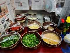 -钱摊摊安顺夺夺粉火锅(宏大广场店)