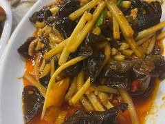 -江城燕子大排档(江汉路步行街店)