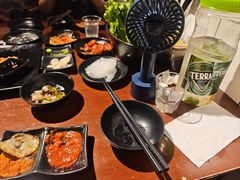 -肉甲韩国木炭烤肉(新壹街1店)