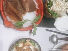 -红鼎豆捞·非遗鲍皇汤火锅(宝丰路店)