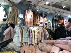 -广州白马服装市场