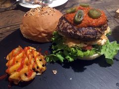 -HIGH FIVE哈福手工汉堡(桂林路店)