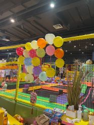 -蹦蹦跳跳(新奥购物中心店)