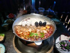 -湊湊火锅·茶憩(新中关购物中心店)