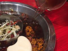 -谭鸭血老火锅(漳州路店)