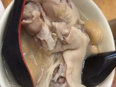 -雷祖芳老妈蹄花店