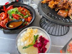 -何师烧烤Pro ·江湖川菜·小龙虾·精酿(太古里旗舰店)