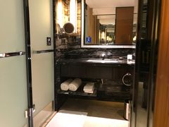 -中山利和希尔顿酒店
