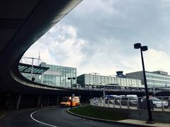 -蒙特利尔皮埃尔·埃利奥特·特鲁多国际机场