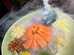 -得意咚瓜·顺德鱼生·冬瓜火锅(深圳首店)