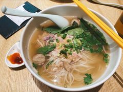 火车头特别牛肉汤河粉-甘容西贡越南粉