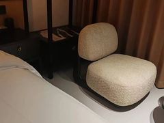 -万泊酒店(长沙五一广场国金中心店)