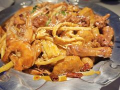 -徐记小怪兽肉蟹煲(中央大街店)
