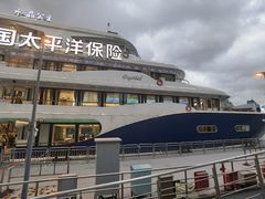 -黄浦江游览十六铺3号码头网红自助餐