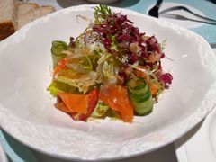 烟熏三文鱼蔬菜沙拉-波特曼西餐厅(南岗店)