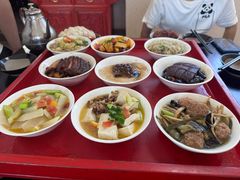 -蓝田九大碗民俗食府(蓝田店)