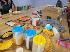 -嘿哟动霸CHUA·新潮玩运动娱乐中心·蹦床滑冰团建乐园