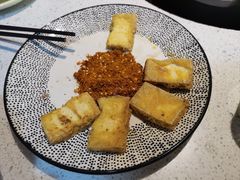 贵州特色小豆腐-贵州辣子鸡番茄鸡