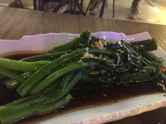 -拾光音乐餐酒吧(告庄星光夜市店)