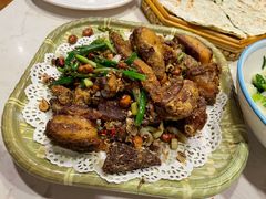 手抓羊排-丁里羊肉小镇(天鹅湖总店)