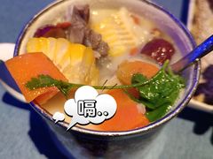 网红杠杠羊肉汤-清真·卡德尔大叔新疆主题餐厅(龙汇路店)