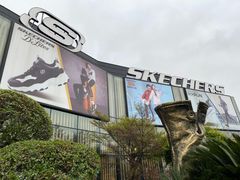 -SKECHERS 斯凯奇(上海国际时尚中心店)