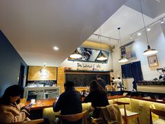 -Be Lived Cafe比例咖啡(摩天轮店)