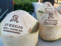 -三亚亚龙湾瑞吉酒店·宴悦Driftwood·游水海鲜·牛排·草坪·私人定制