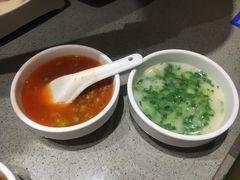 番茄牛肉粒香芹汤-海底捞火锅(亲贤北街店)