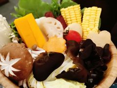 -湊湊火锅·茶憩(打浦桥日月光店)