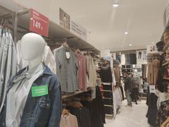 -优衣库(广州天河领展广场店)