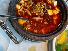 石锅肥肠豆花-蔴将·川菜(黄龙万科店)