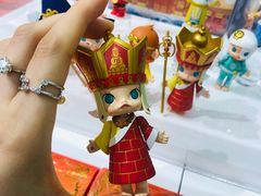 -泡泡玛特POPMART(侨福芳草地店)