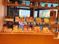 面包甜点陈列柜-好利来(欧尚广场店)