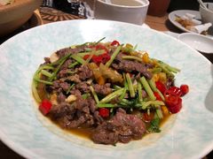 小炒黄牛肉-小厨师·二十年沈家门小海鲜(百井坊巷店)