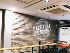 -BHC炸鸡(明洞总店)