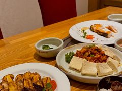 -萨拉伯尔水源素问店·韩国宫廷料理(人民路店)