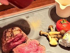 -恰餐厅及酒吧 CHAR Bar & Grill (北京丽都皇冠假日店)