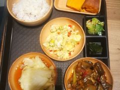 -一两饭川味素食餐厅