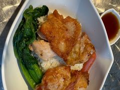 大块鸡扒肠仔饭-公仔堂港式茶餐厅(西村店)