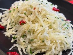 蒜香土豆筋-面辣子·陕西家乡菜(长安店)