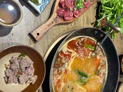 -贵厨酸汤牛肉(花果园国际中心店)